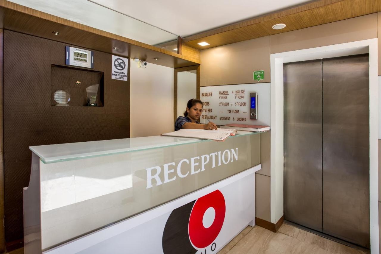 Capital O 35557 Hotel Aura Mumbai Exterior photo